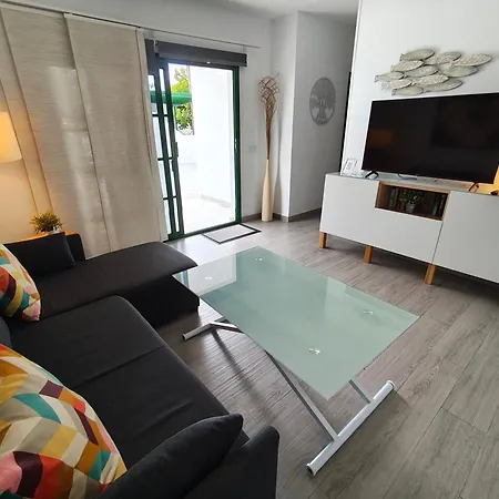 Sunny Corner Apartment