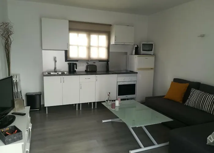 Апартаменты Sunny Corner